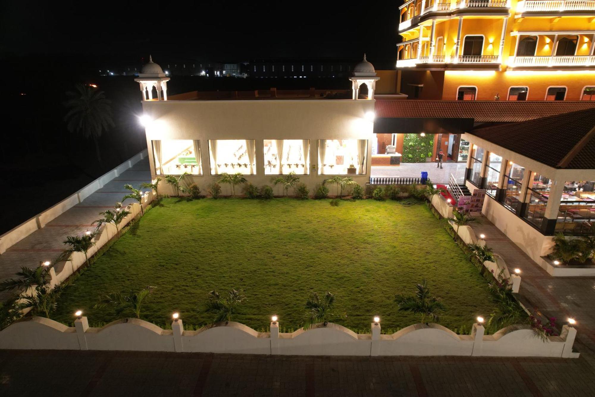 Hotel Grand Haveli Achad Экстерьер фото